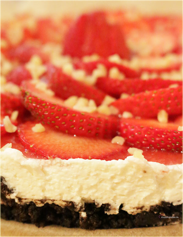 Oreokuchen mit Erdbeerfächer